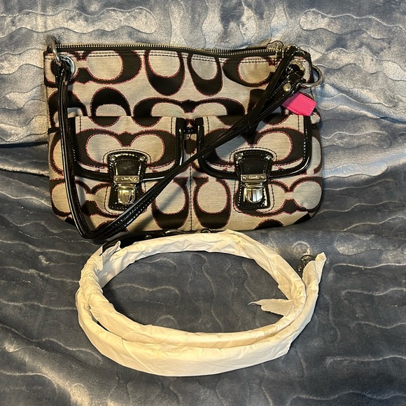 Coach Purse - Picture 1 of 4